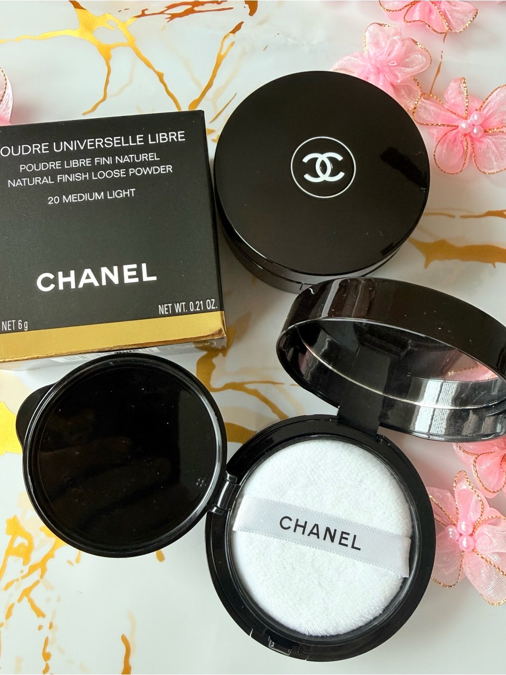 CHANEL Loose Powder Natural On-the-go Finishing Powder Shade 20 Medium Light NIB